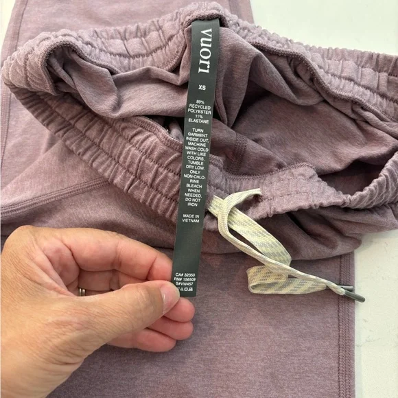 Vuori Performance Jogger - Picture 2 of 3